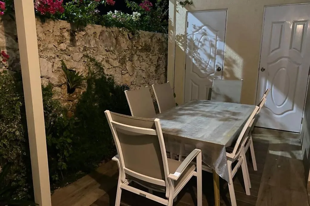 Brand New Vacation Home In Embassy Village 蓬塔卡纳 多米尼加共和国